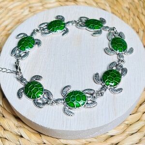 Swimming Sea Turtle Green Enameled Charm Bracelet